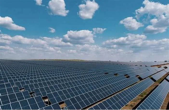 Le projet solaire à grande échelle de la Hongrie devient un projet commercial