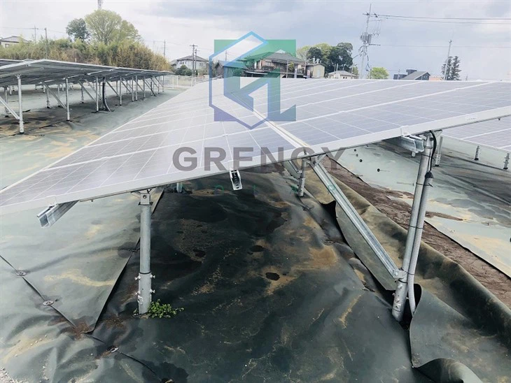 Système de rayonnage solaire Posmac monté au sol
