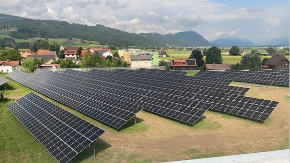Système de montage au sol galvanisé à chaud