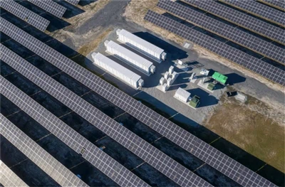 L'Espagne attribue provisoirement 839 millions d'euros à 11 GWh de projets de...